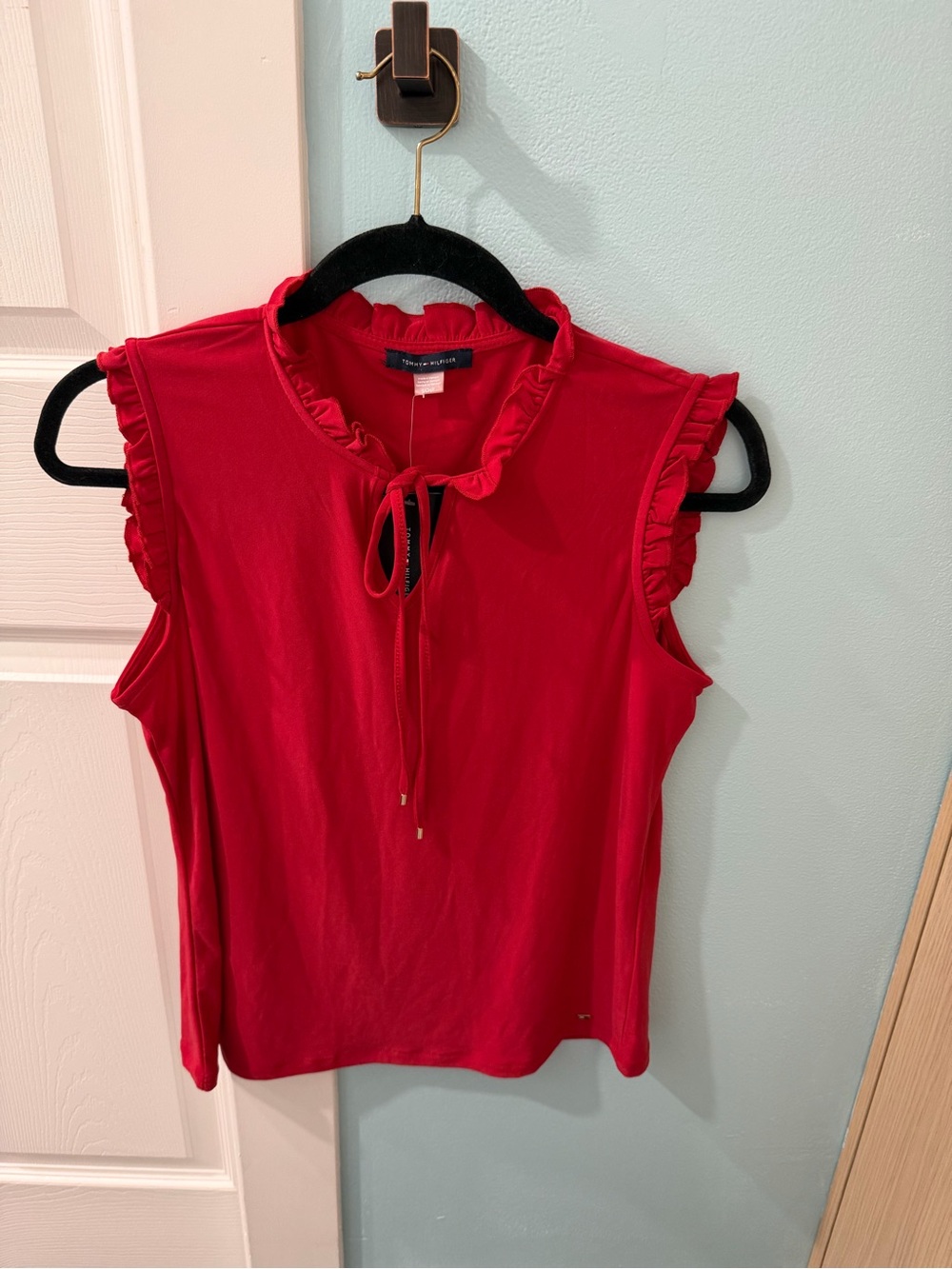 NWT TOMMY HILFIGER Sz S Knit Sleeveless Red Tie Neck Luxury Resort Wear Blouse